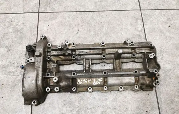 Mercedes-Benz ML W164 Rocker cam cover A6420101230
