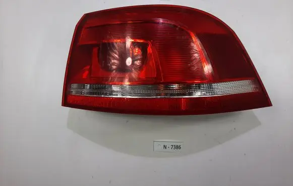 Volkswagen PASSAT B7 Rear/tail lights 3AF945096C