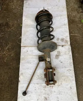 Suzuki Grand Vitara II Front shock absorber/damper