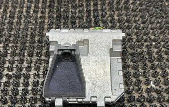Windshield/windscreen camera