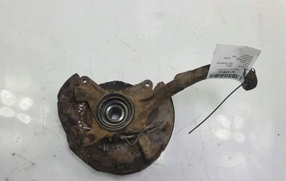 Toyota Land Cruiser (J200) Front wheel hub spindle knuckle