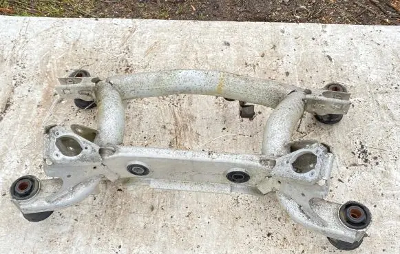BMW 5 E39 Rear subframe 2812133297
