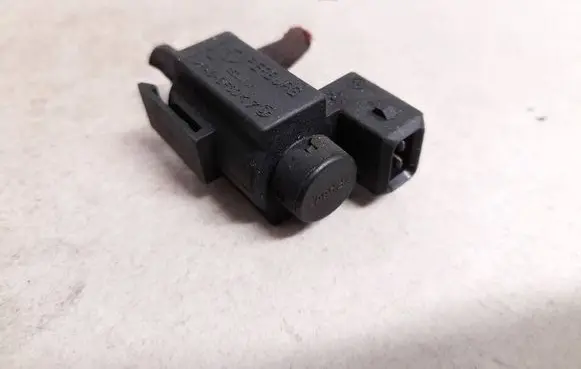 BMW 5 F10 F11 Turbo solenoid valve 70231800 7810831