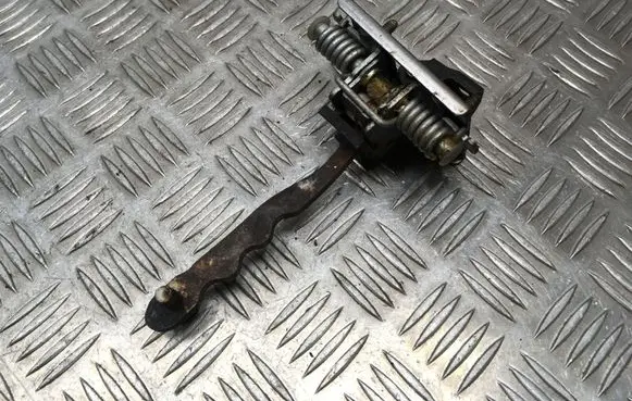 Peugeot 5008 Front door check strap stopper ES70T8AVD