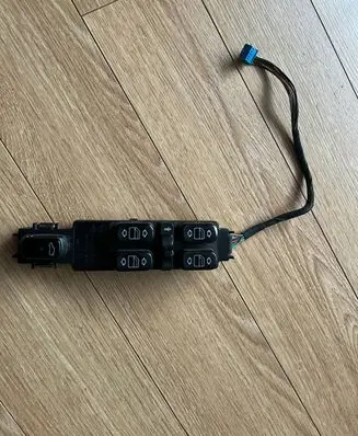 Mercedes-Benz S W220 Electric window control switch 2208201010 180701A18 501698000