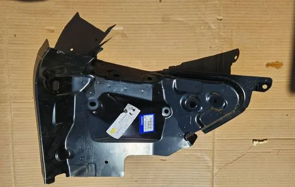 Volvo C40 Tailgate/boot lid cover trim 31322693