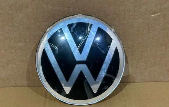 Volkswagen Golf VII Manufacturer badge logo/emblem 5H0853601