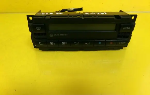 Volkswagen Golf IV Climate control unit