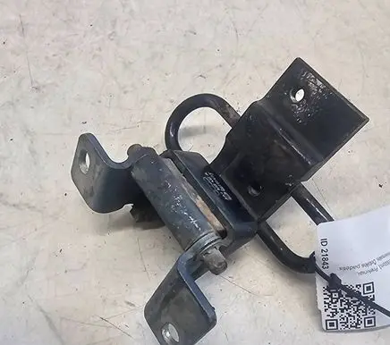 Audi A6 S6 C4 4A Rear door lower hinge 4A0833412A