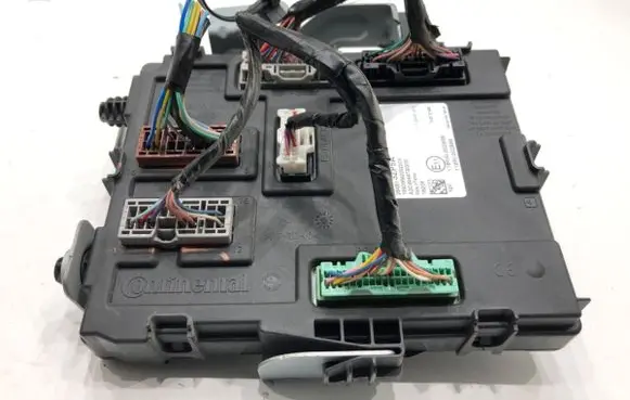 Nissan Pulsar Other control units/modules 284B13ZP5A
