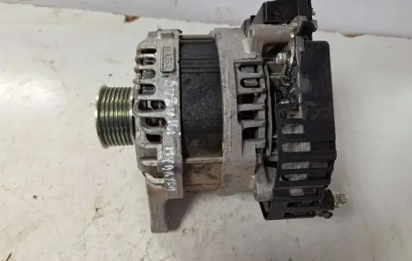 Suzuki Swift III Generator/alternator 96100-81P01
