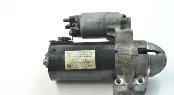 BMW 5 F10 F11 Starter motor 8574102 0001148509