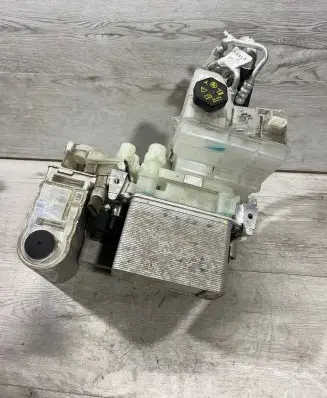 Tesla Model Y Coolant expansion tank/reservoir 154990200C 152300700D 150680300F