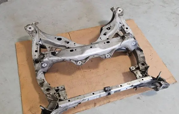 BMW 5 GT F07 Front subframe 6778362 6778359 6781527