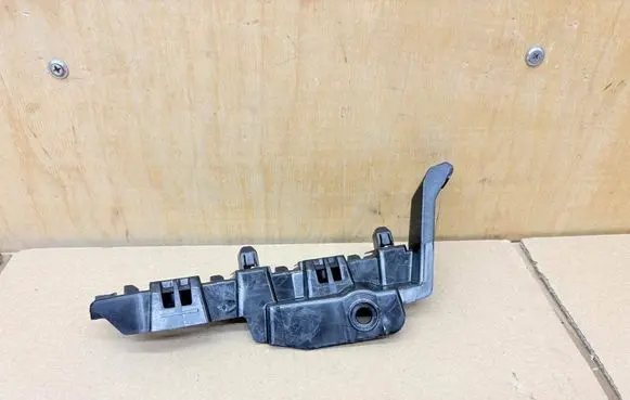 Renault Kadjar Front bumper mounting bracket 622223328R 1525890X