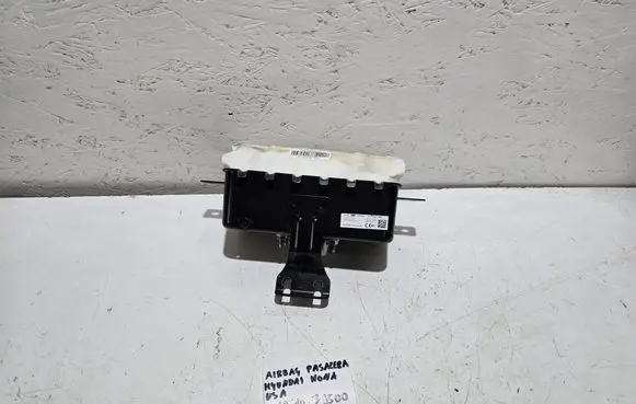 Hyundai Kona I Passenger airbag 80310j9500