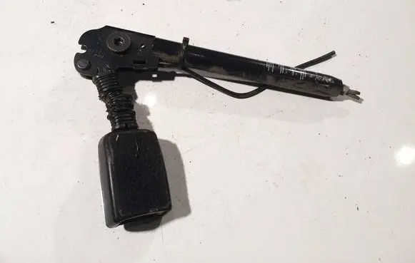 Hyundai i30 Front seatbelt buckle 615005600