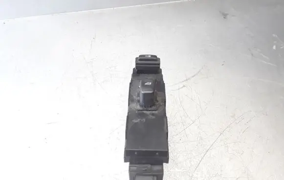 Volvo V70 Electric window control switch 30739981