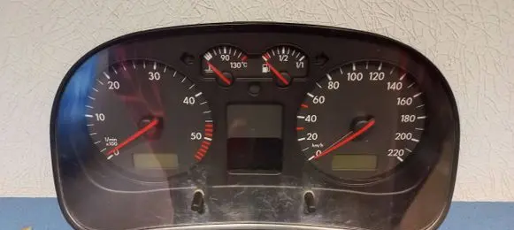 Volkswagen Golf IV Speedometer (instrument cluster) 1J0920825B 0516040072 0263628062