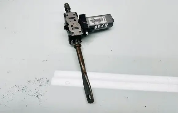 Jaguar XF X250 Seat adjustment motor D359000 984686105 050711211925