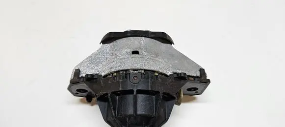 Jeep Grand Cherokee WL Engine mount bracket 68375804AD