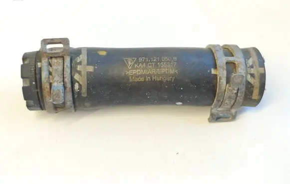 Porsche Panamera (971) Coolant pipe/hose 971121050B
