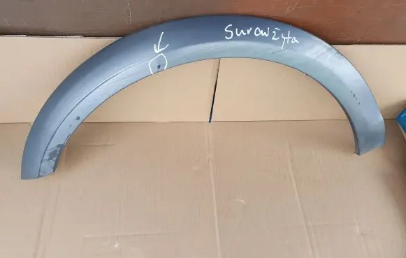 Front arch trim