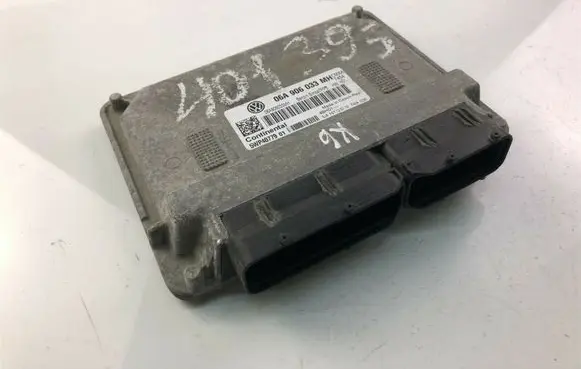 Volkswagen Golf VI Other control units/modules 06A906033MH