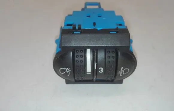 Volkswagen Touareg I Headlight level height control switch 7L6941333D
