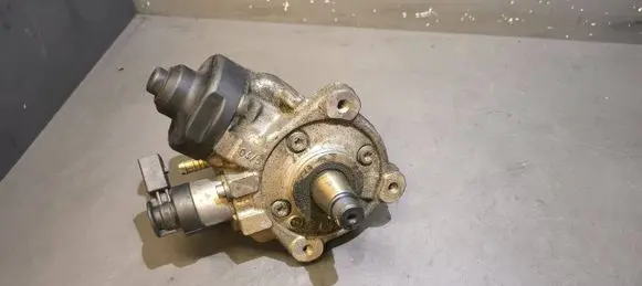 Audi A4 S4 B8 8K Fuel injection high pressure pump 03L130851X 0986437407