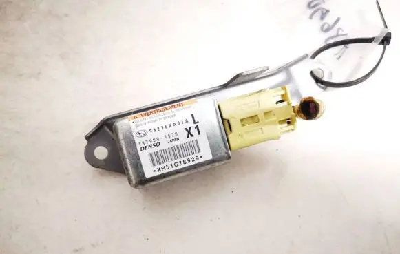 Subaru B9 Tribeca Airbag deployment crash/impact sensor 98236xa01a 187900-1820