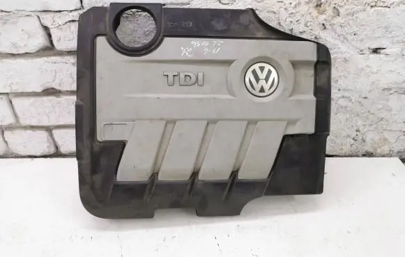 Volkswagen PASSAT B6 Engine cover (trim) 03L103925D 03L103925E