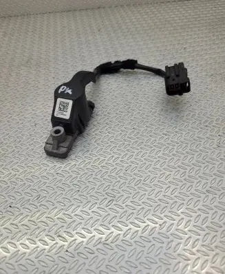 Volvo V40 Airbag deployment crash/impact sensor P31305432