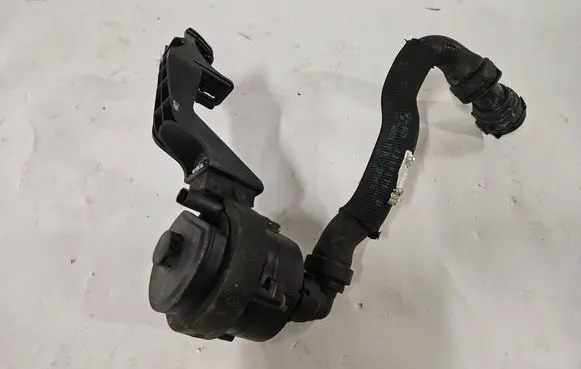 BMW 7 G11 G12 Electric auxiliary coolant/water pump 9372723