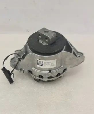 Mercedes-Benz SL R232 Engine mount bracket A2062404800