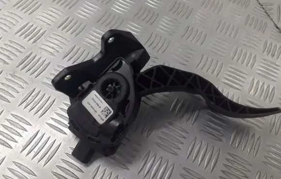 Ford Focus Accelerator pedal position sensor 8S4A-9F836-AA