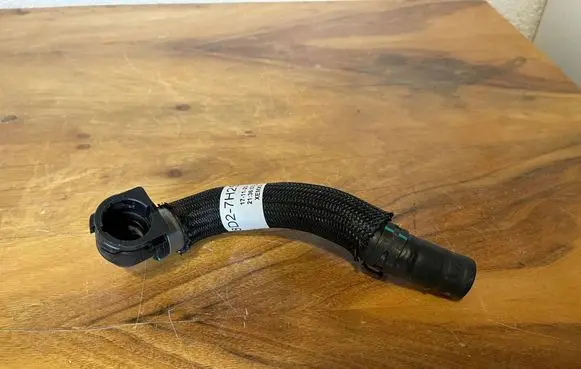Land Rover Discovery Sport Air intake hose/pipe L8D27H255AC