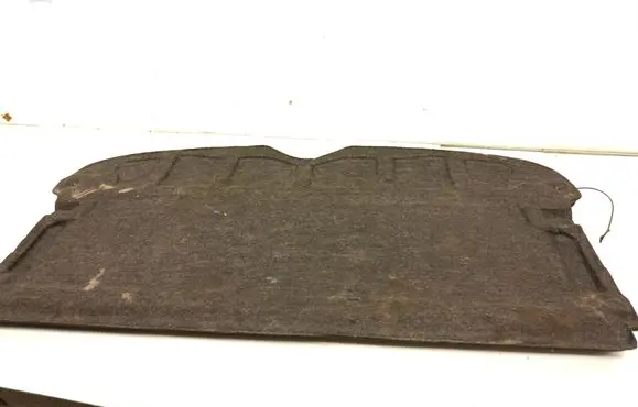 Parcel shelf