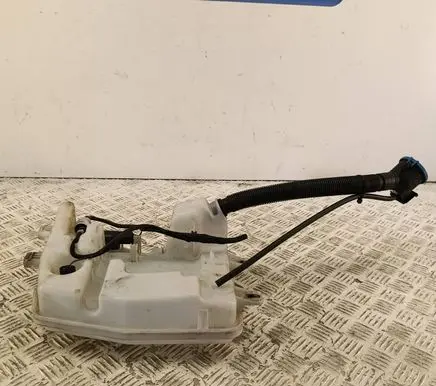 BMW X1 F48 F49 Windshield washer fluid reservoir/tank 7331418