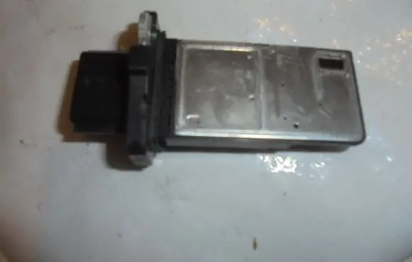 Nissan X-Trail T31 Mass air flow meter 226807S000
