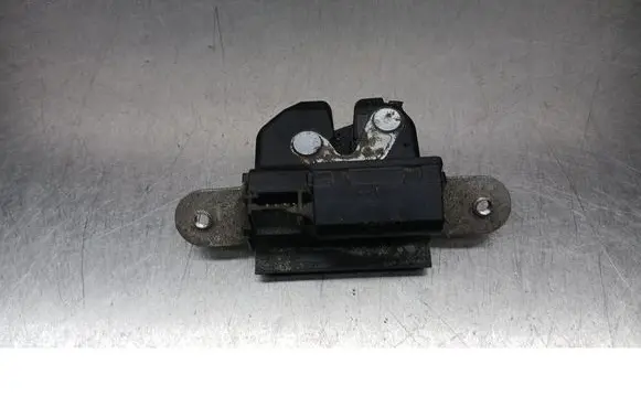 Opel Corsa D Tailgate/trunk/boot lock/catch/latch 
