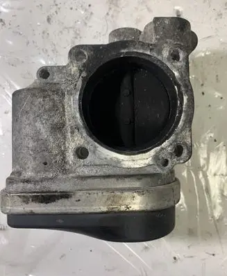 Audi A3 S3 8P Throttle valve 06F133062