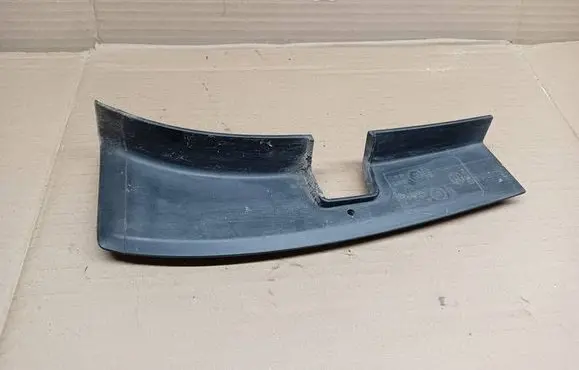 Skoda Octavia Mk3 (5E) Rear/tail light trim molding 5E9945311 00151642