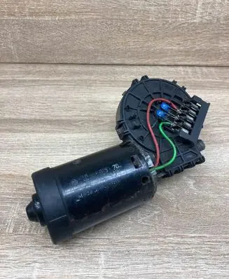 Renault Scenic I Wiper motor 1395106