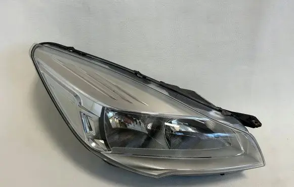 Ford Kuga III Headlight/headlamp