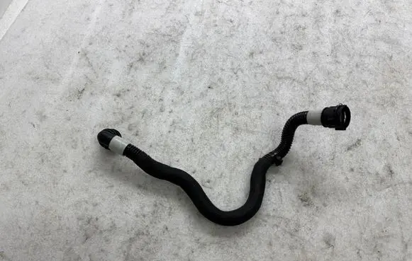 Tesla Model Y Heater radiator pipe/hose 107759400F