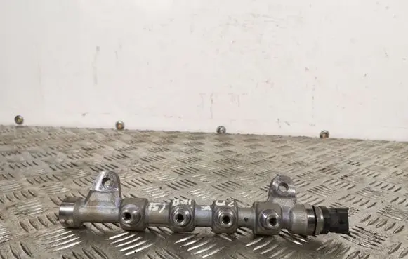 Opel Insignia A Fuel main line pipe 0445214221 0281006158