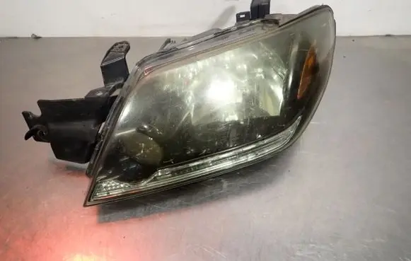 Mitsubishi Outlander Headlight/headlamp