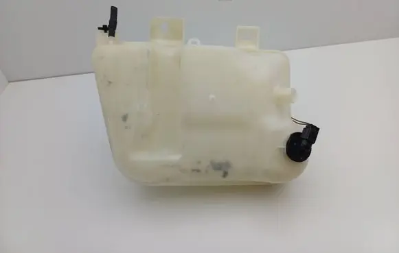 BMW 5 E39 Windshield washer fluid reservoir/tank 8381038