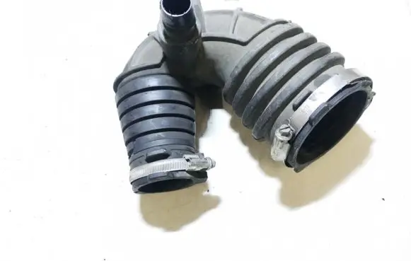 Audi A6 S6 C6 4F Air intake hose/pipe